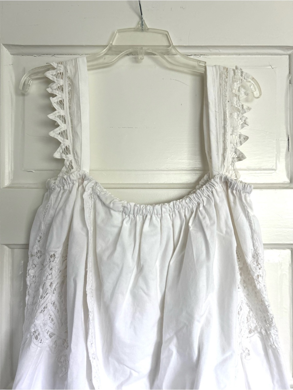 White Lace-Trim Cotton Nightdress